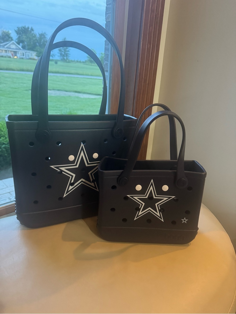 BOGG NAVY DALLAS WHITE STAR
SET OF 2 BITTY BOGG & BABY  BOGG BAGS